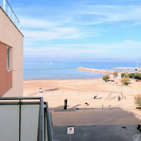 Apartment Vacay Voramar Riells, A Pie De Playa En La Costa Brava, L'Escala