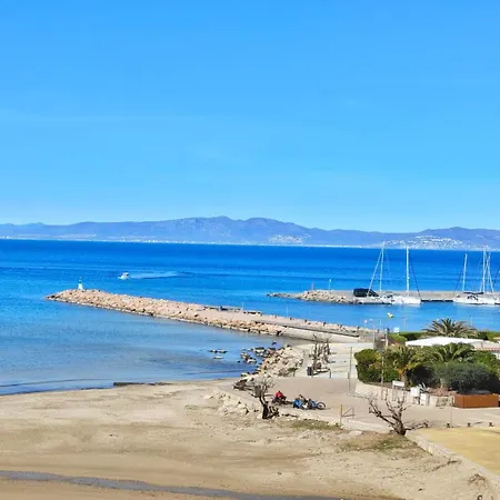 Apartment Vacay Voramar Riells, A Pie De Playa En La Costa Brava, *