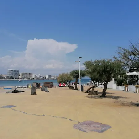 Vacay Voramar Riells, A Pie De Playa En La Costa Brava, *