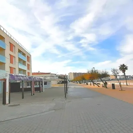 Apartment Vacay Voramar Riells, A Pie De Playa